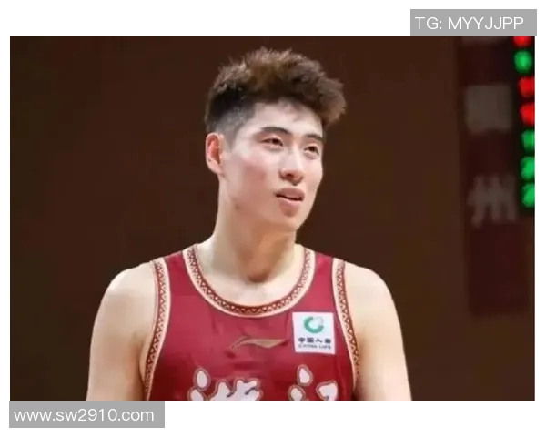 程帅澎亚洲杯助中国男篮创奇迹，4年顶薪续约回报父亲托举