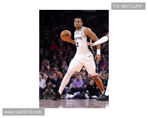 科尔:上一场打马刺更轻松自如 今天的强度更贴近季后赛级别 科尔:上一场打马刺更轻松自如 今天的强度更贴近季后赛级别