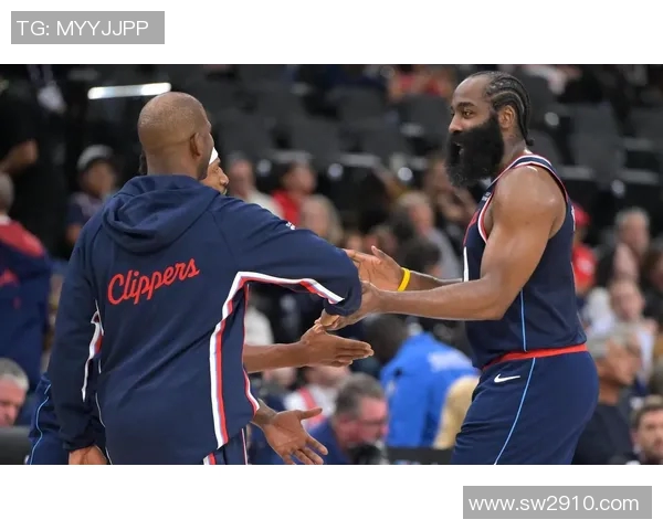 快船大胜火箭！伦纳德哈登合砍70分，科林斯回暖，没祖巴茨真行！