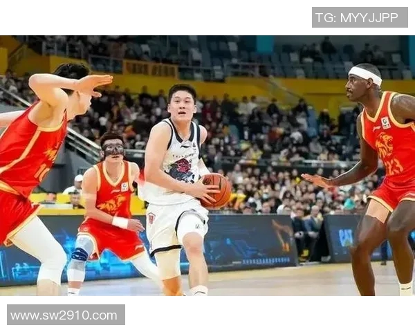 客战广厦多名主力伤缺,山东男篮有意识锻炼王证